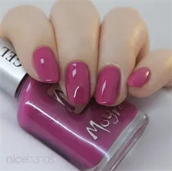 982 Lucie, Moyra Gel look Neglelak